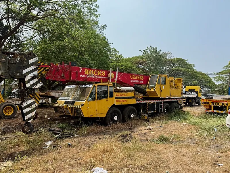 Telescopic Truck Crane